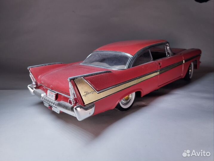 Модель Plymouth Fury 1958 1:18