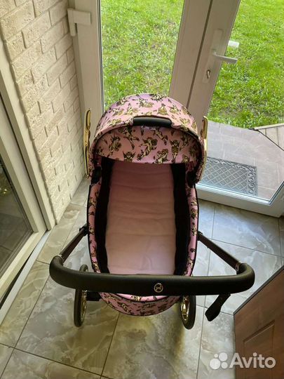 Коляска, люлька