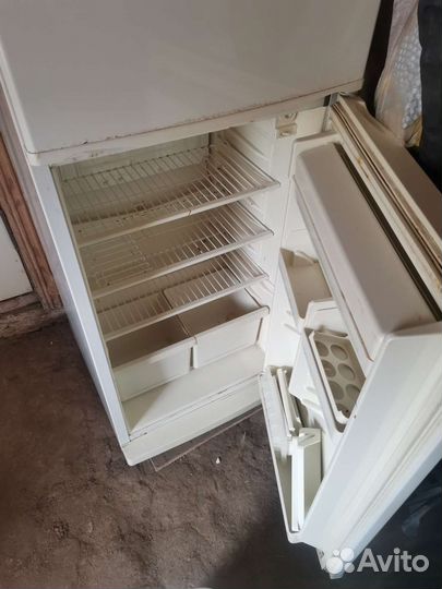 Продаю холодильник