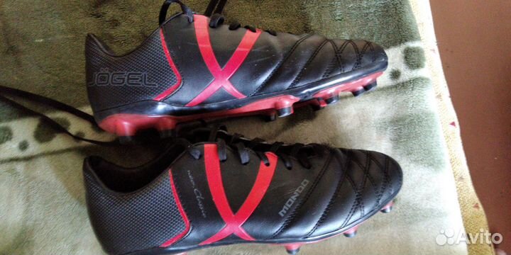 Продам футбольные бутсы jögel