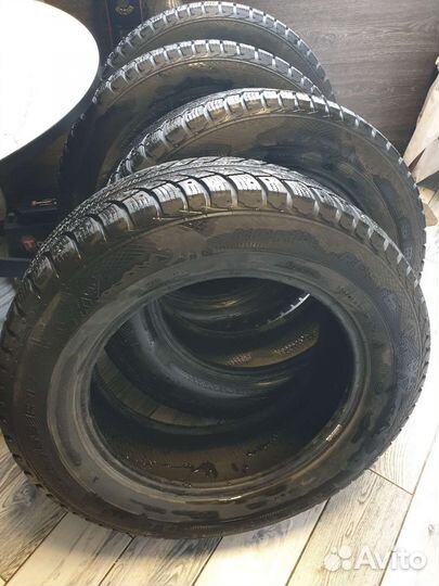 Gislaved Nord Frost 5 225/65 R17 102T