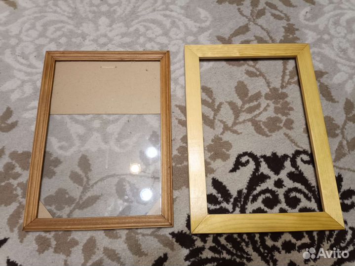 Крепкие деревянные рамки для картин советские