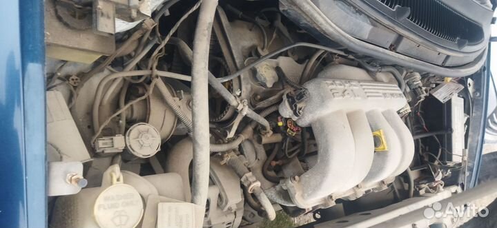 Двигатель Додж караван 2.4