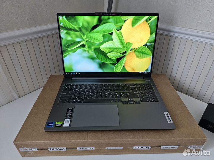 Lenovo IdeaPad Pro 5 16IRH8 intel i7-13700/RTX4050