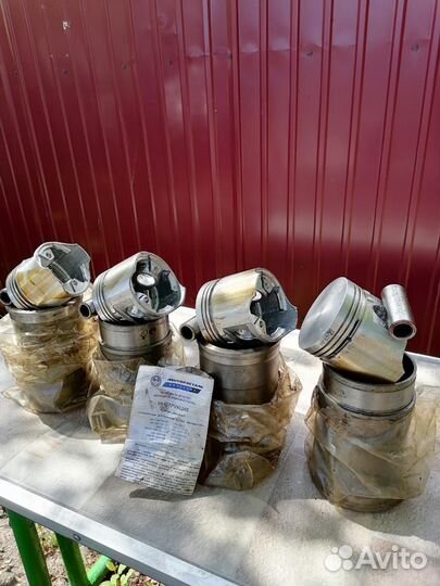 Поршневая группа на 402 двигатель