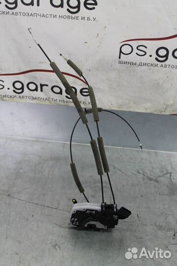 Замок двери передней левой Nissan Pathfinder R52