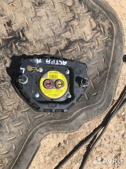 Подушка в руль Opel Astra H 2008г