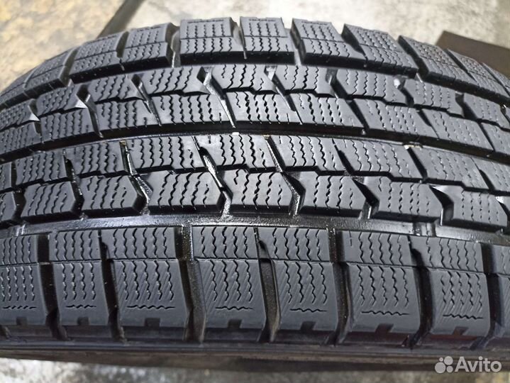 Goodyear Ice Navi 7 215/60 R16