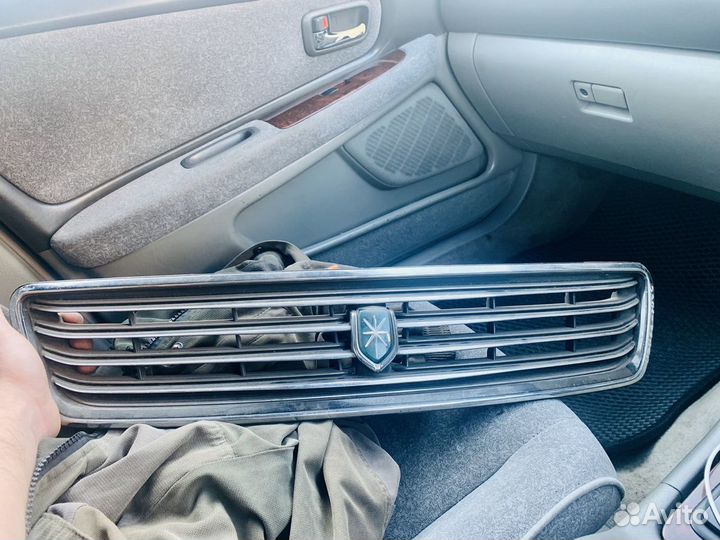 Решетка радиатора Toyota Mark II Wagon Qualis