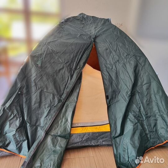 Палатка туристическая 3 местная