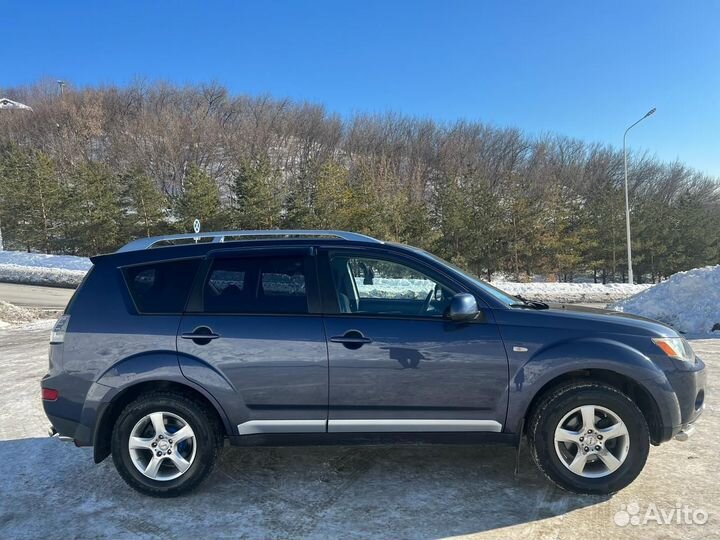 Mitsubishi Outlander 2.4 МТ, 2008, 196 600 км