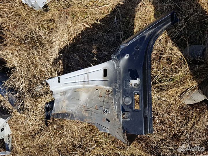 Четверть передняя левая Volkswagen Polo Sedan