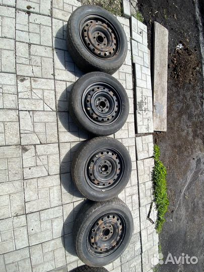 Bridgestone ST30 2.25/4.5 R4 19B