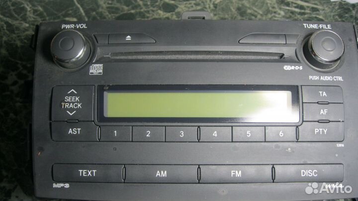 Продам штатную магнитолу с Тойоты короллы