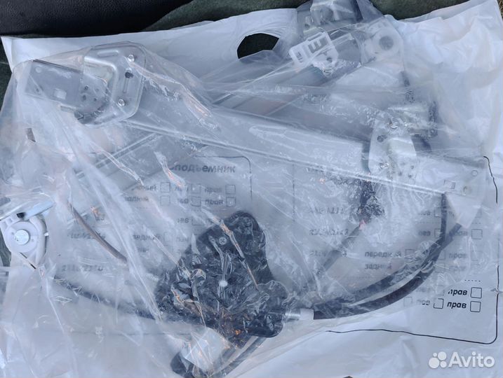 Стеклоподъёмник передний правый Лада Калина II