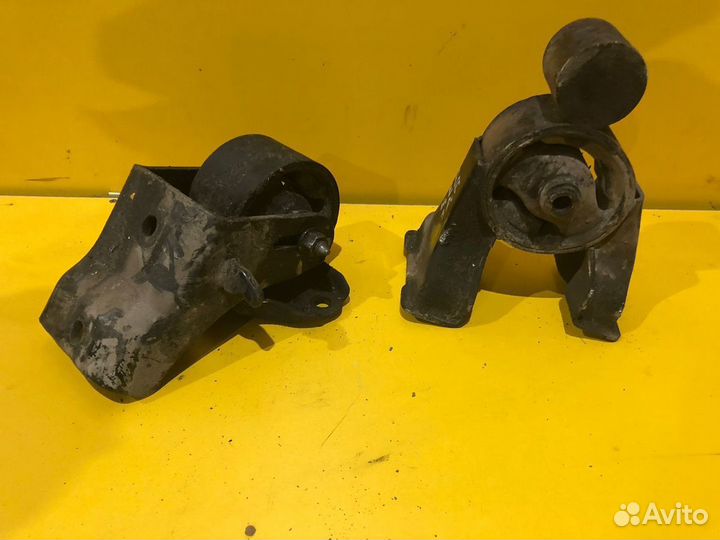 Опора двигателя Kia Cerato II 2008–2013