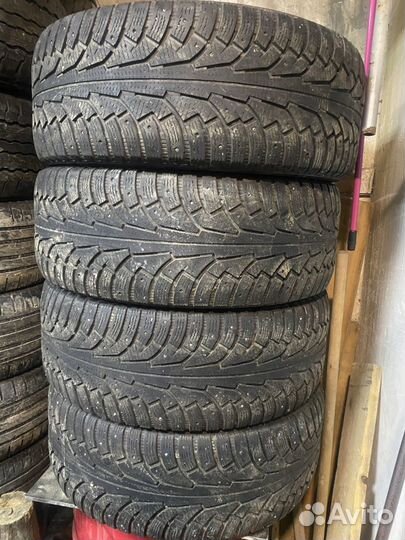 Nokian Tyres Hakkapeliitta 5 285/60 R18 116T