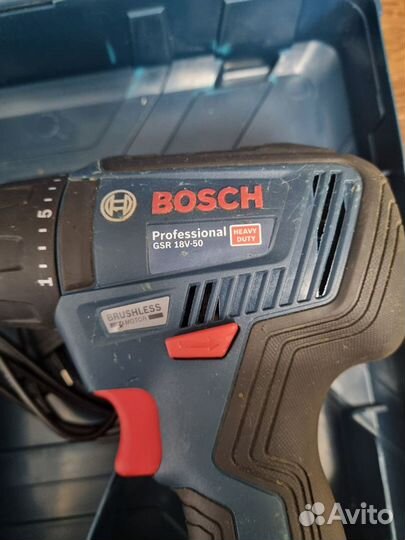 Шуруповёрт Bosch GSR 18V-50 (комплект)