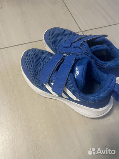 Кроссовки adidas