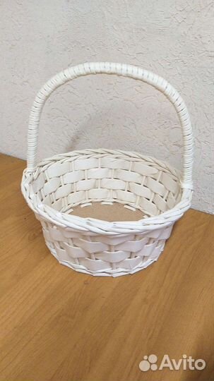 Корзина плетеная для подарков