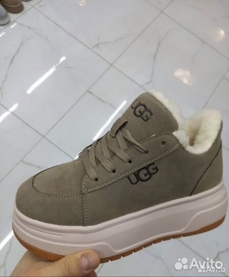 Кроссовки Ugg замшевые с мехом