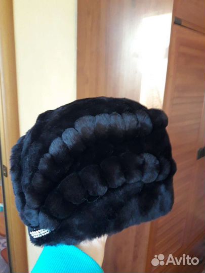 Шапка женская, берет из овчины