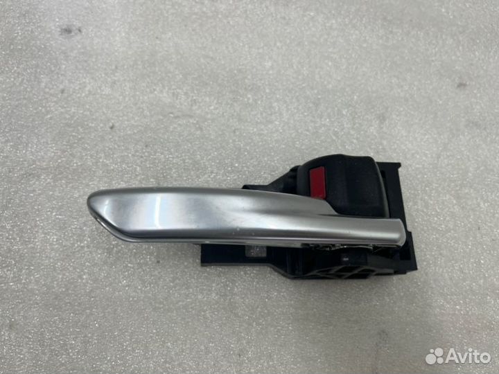 Ручка двери внутренняя передняя правая Toyota