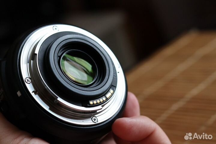 Объектив canon ef-s 15-85mm F 3,5-5,6