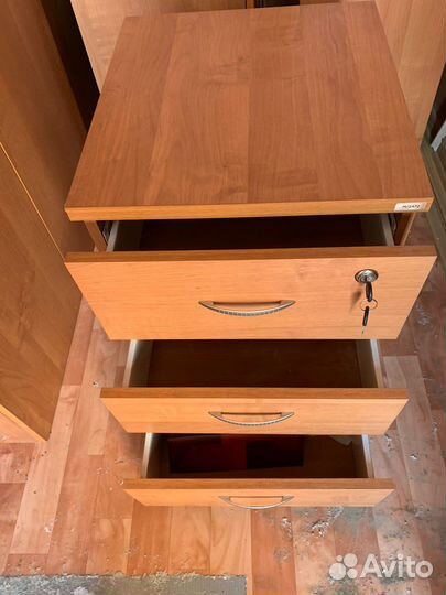 Тумба офисная выкатная