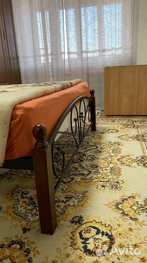 Кровать двухспальная 160 200