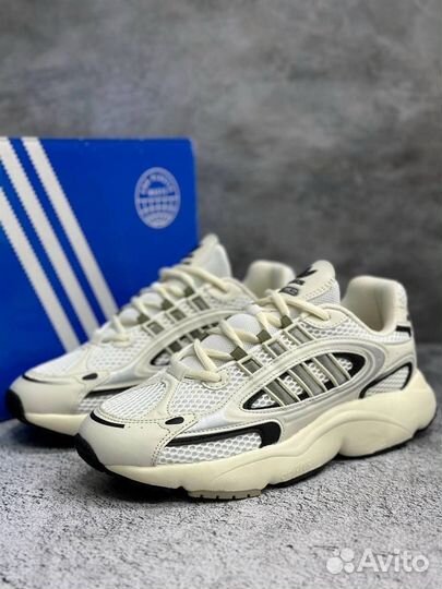 Кроссовки adidas