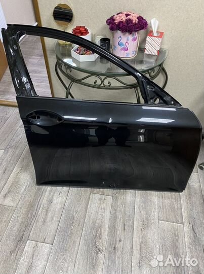 Передняя правая дверь на bmw f 10
