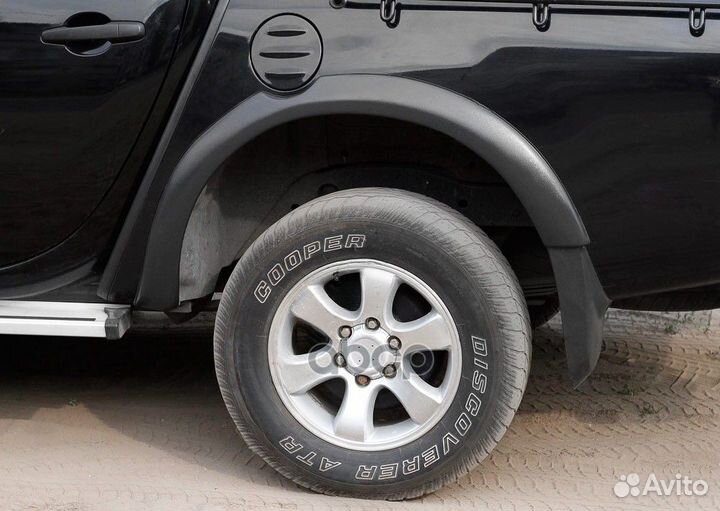 RML-000110 Расширители колесных арок (передний