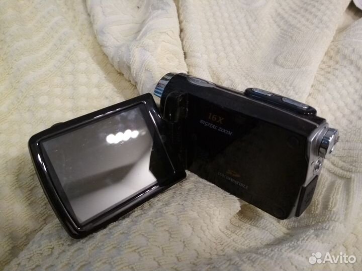 Видеокамера Sony JCR-SR87E