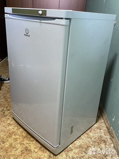 Морозильник indesit