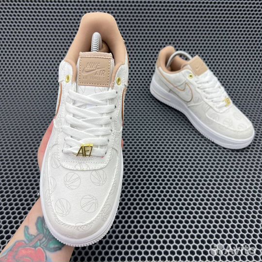 Кроссовки Nike Air Force 1 07 Lux White Beige