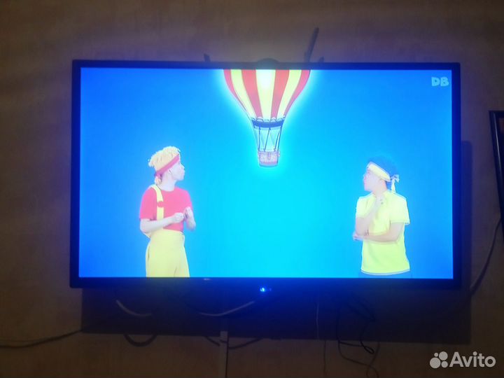 Телевизор SMART tv 32 дюйма