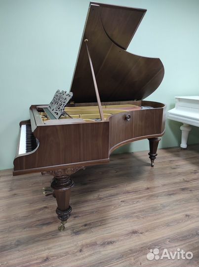 Рояль C. Bechstein