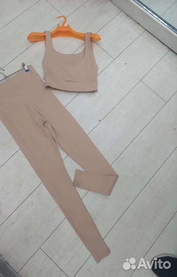 Костюм женский