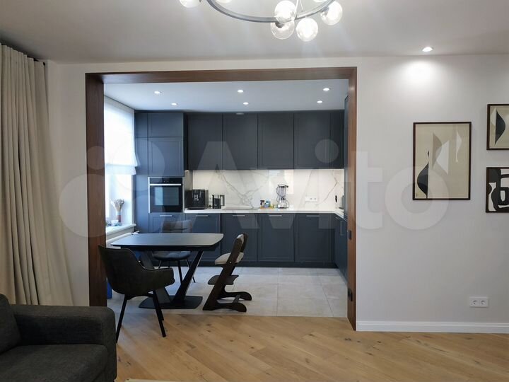 3-к. квартира, 90 м², 11/25 эт.