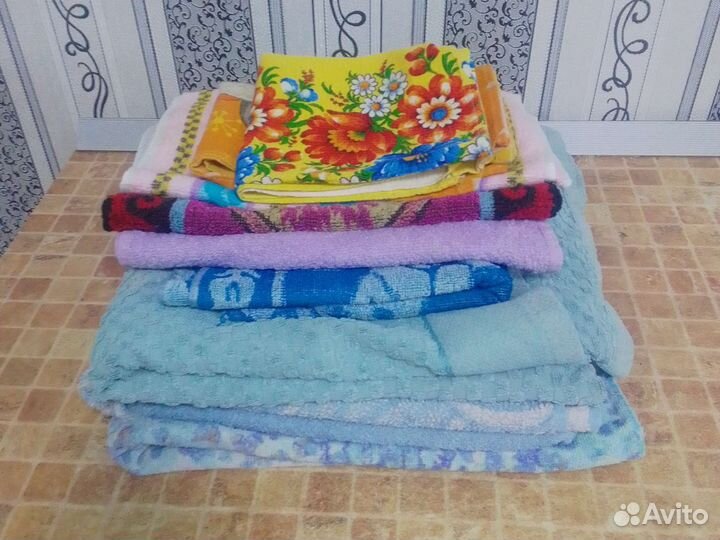 Пакетом полотенца на дачу, на ветошь