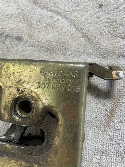 Замок двери VW Passat B3