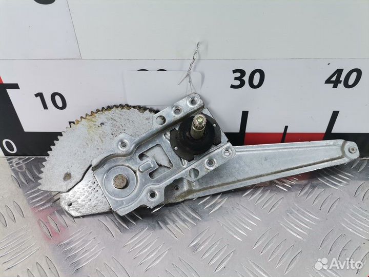 Стеклоподъемник Mazda 323 BA 1998 BC5S73560A