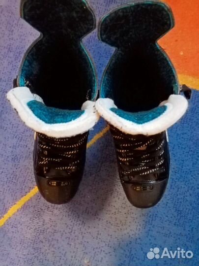 Коньки хоккейные 43 размер бауер