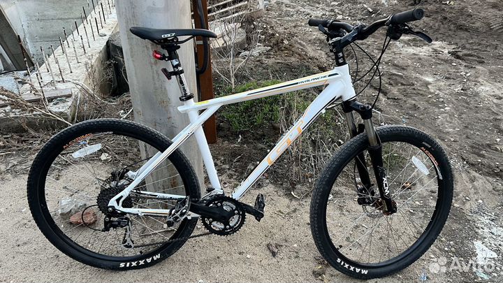 GT Avalanche, Гидравлика, рама L