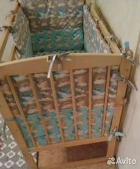 Детская кроватка+ матрас+ бортики