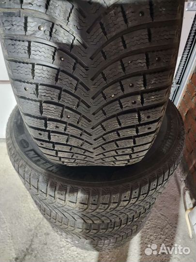Michelin Latitude X-Ice North 2 + 285/60 R18