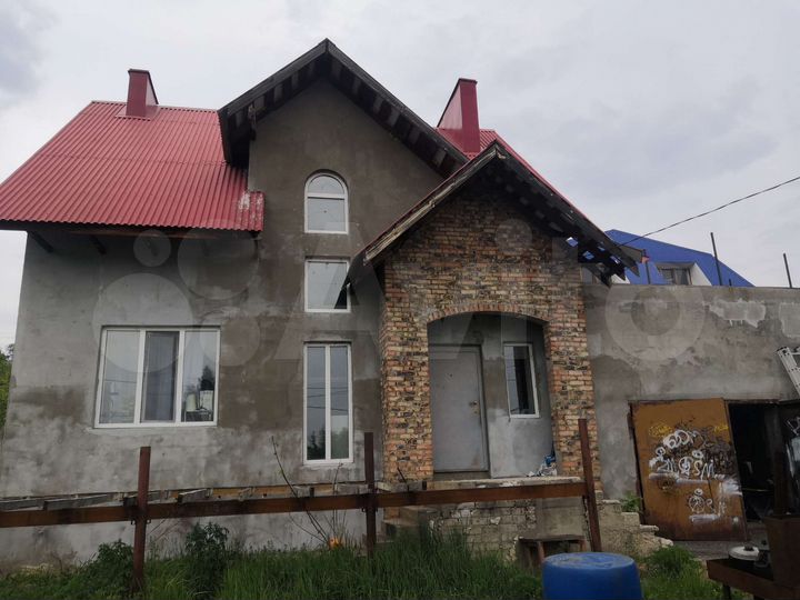 Дом 200 м² на участке 14 сот.