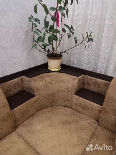 Угловой диван