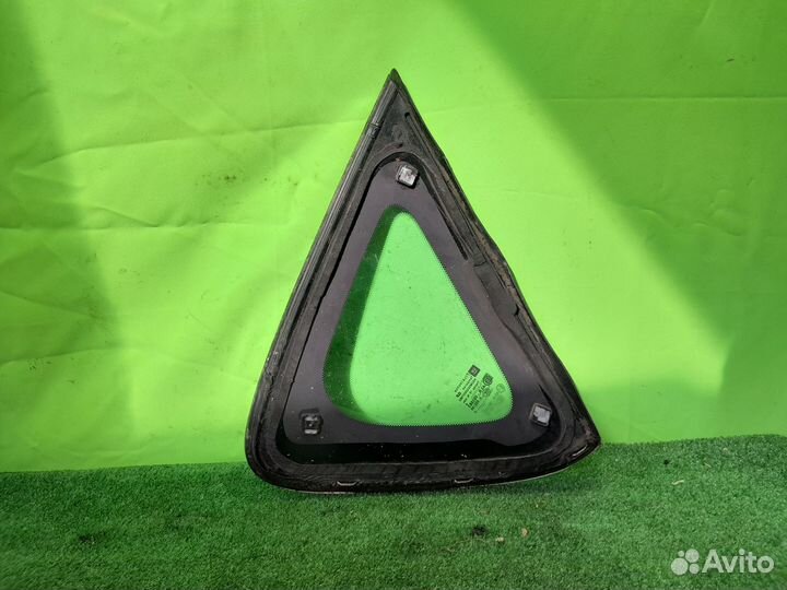 Стекло глухое Opel Astra J